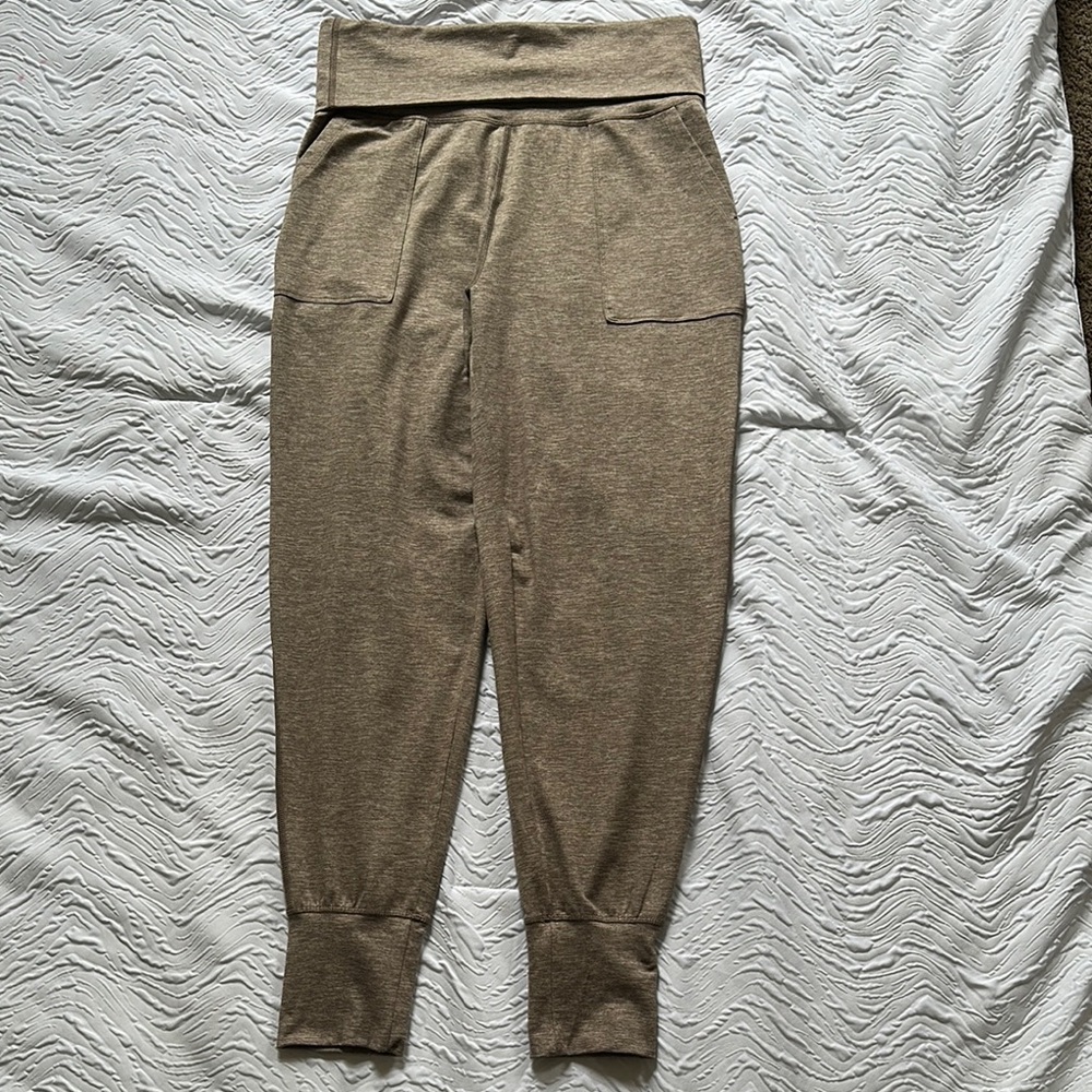 Offline by aerie Casual Tan Jogger Pants